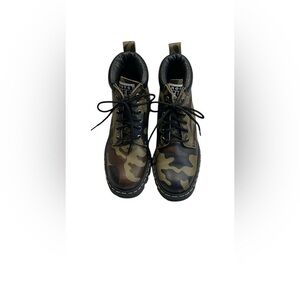 ROOTS Tuff Canada Camouflage Boots Sz-9